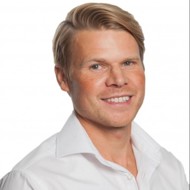 a person wearing a white shirt